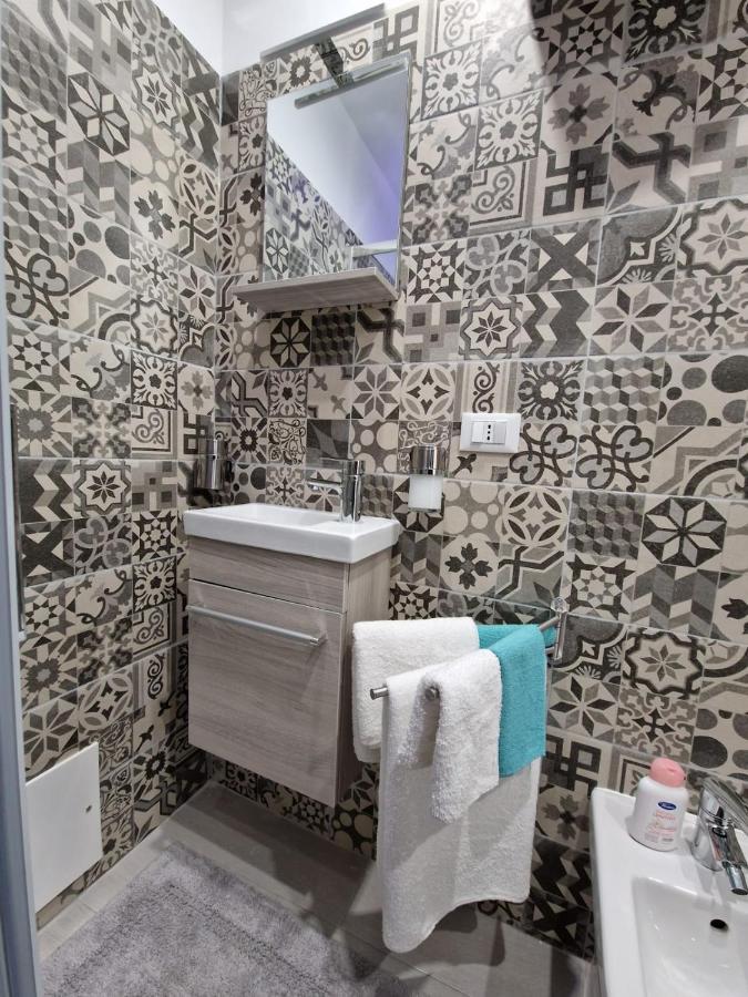 La Casa Di Teresa Hotel Taranto Luaran gambar