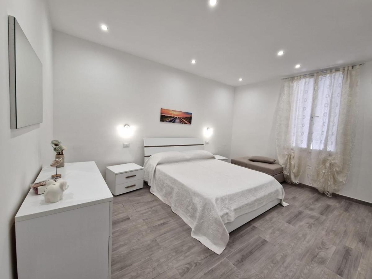 La Casa Di Teresa Hotel Taranto Luaran gambar