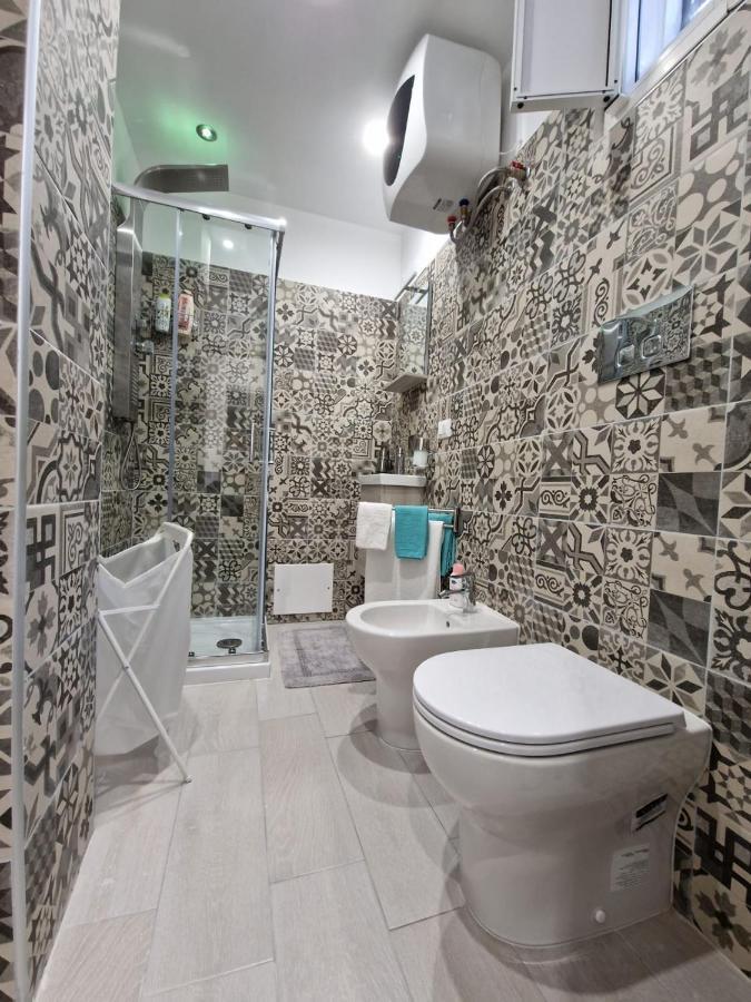 La Casa Di Teresa Hotel Taranto Luaran gambar